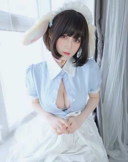 欧美情色在线视频_720免费高清观看