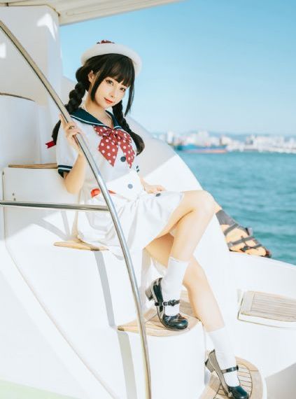 国产美女模特严佳丽_BD国语免费全集观看
