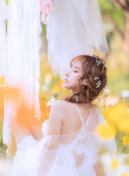 欧美性感内衣美女图片_720免费观看韩国