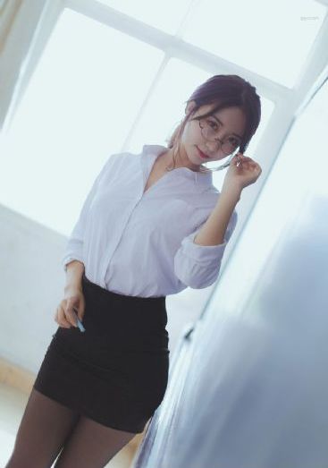 日韩精品成人色超级人兽_全集在线观看