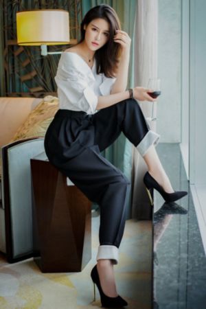 欧美逼格高的婚纱照_1080P高清完整版