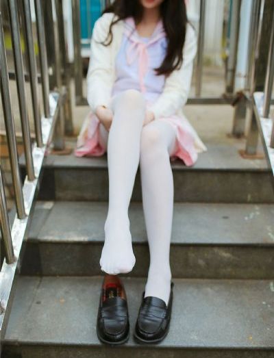 欧美金发美女照片_蓝光在线视频观看