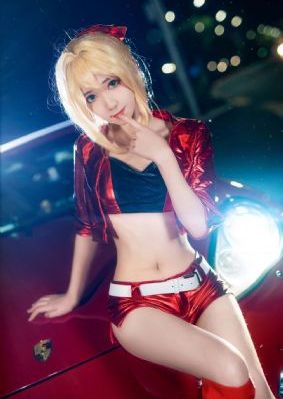 欧美隆胸女明星_720高清完整版